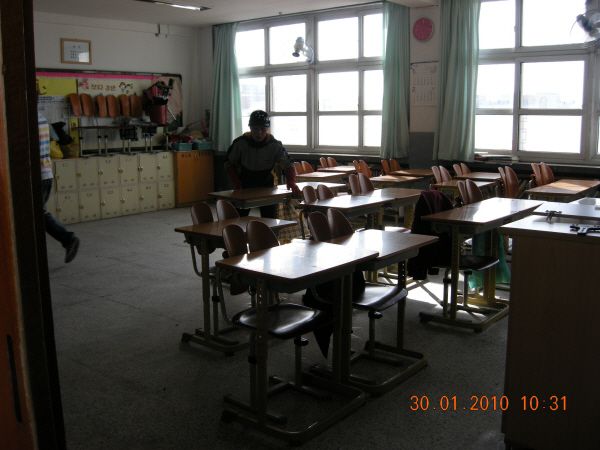 경주여고교실및복도세척작업