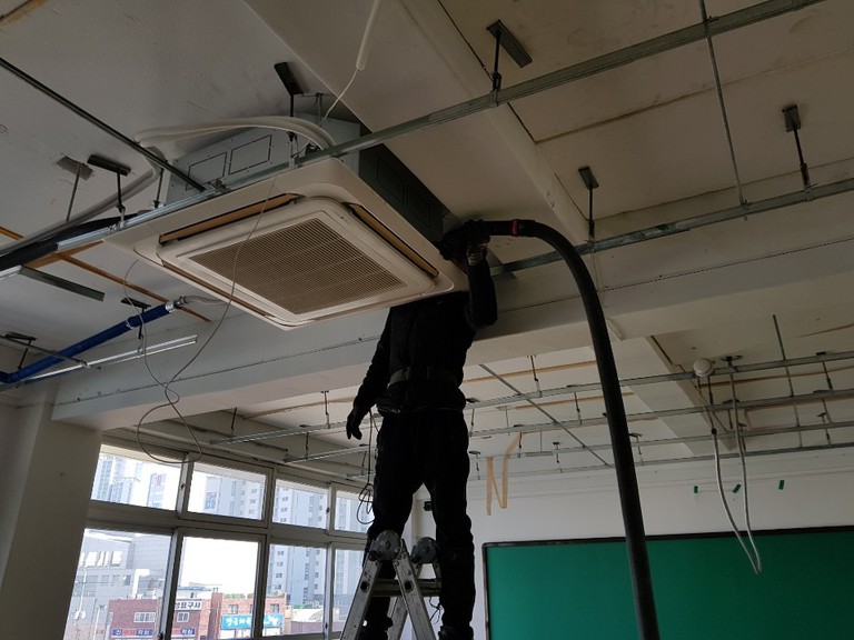 학교석면철거후청소